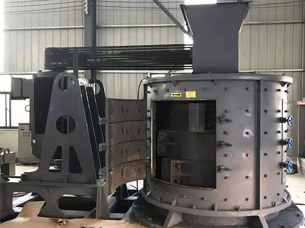 制砂機(jī)車(chē)間試機(jī)現(xiàn)場(chǎng)